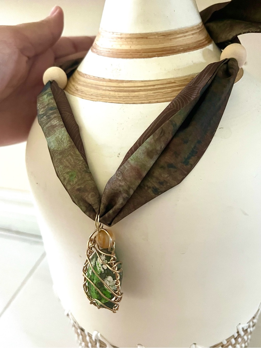 Hand made healing oasis pendant 💚